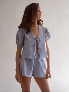 Vicky Blouse